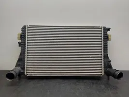 Volkswagen Scirocco Chłodnica powietrza doładowującego / Intercooler 