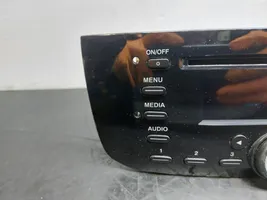 Fiat Punto (199) Radio/CD/DVD/GPS head unit 