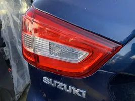 Suzuki SX4 S-Cross Lampy tylnej klapy bagażnika 