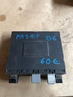 Volkswagen PASSAT B6 Mukavuusmoduuli 3C0937049D