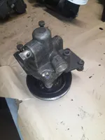 Audi 80 90 S2 B4 Ohjaustehostimen pumppu 050145155A