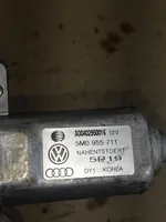 Volkswagen Golf Plus Galinio stiklo valytuvo varikliukas 5M0955711