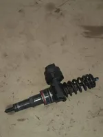 Seat Alhambra (Mk1) Fuel injector 038130073J