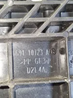 Ford Mondeo MK IV Bandeja para la caja de la batería 6G9110723A