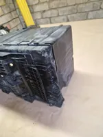 Ford Mondeo MK IV Support boîte de batterie 6G9110723A