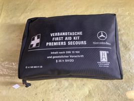 Mercedes-Benz B W245 Kit di pronto soccorso A1698600150