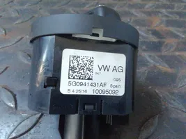 Seat Leon (5F) Mittariston valaistuksen säätökytkin 5G0941431AF