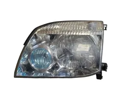 Nissan X-Trail T30 Lampa przednia 1669