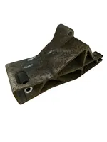 Volvo S80 Engine mounting bracket 