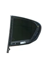 BMW 5 G30 G31 Vetro del deflettore posteriore 7387456