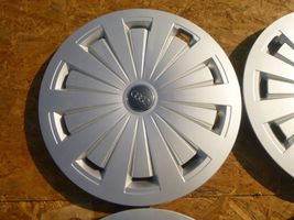 Audi A4 S4 B9 R 16 riteņa dekoratīvais disks (-i) 8W0601147