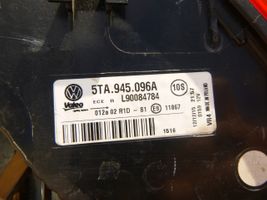 Volkswagen Touran III Feux arrière / postérieurs 5TA945096A