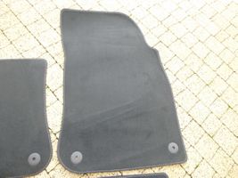 Volkswagen Touareg III Car floor mat set 761863011D