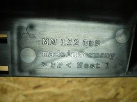 Mitsubishi Colt CZ3 Uchwyt / Mocowanie zderzaka przedniego MN152085