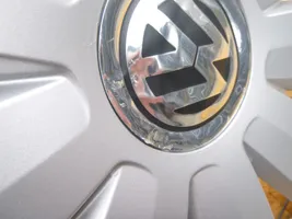 Volkswagen PASSAT B7 Mozzo/copricerchi/borchia della ruota R16 3AA601147