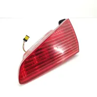 Peugeot 607 Lampy tylnej klapy bagażnika 2543