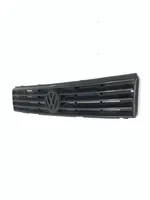 Volkswagen Polo II 86C 2F Grille calandre supérieure de pare-chocs avant 