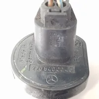 Mercedes-Benz E W211 Pompe de lave-glace de pare-brise A0335450228