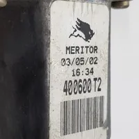 Nissan Primera Moteur de lève-vitre de porte avant 400600T2