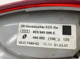 Audi A4 S4 B6 8E 8H Feux arrière / postérieurs 8E9945096E