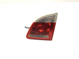 BMW 5 E60 E61 Lampy tylnej klapy bagażnika 7165830