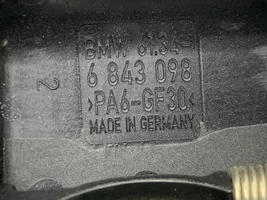 BMW 5 G30 G31 Savukkeensytytin 6843098