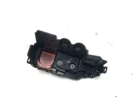 BMW 5 G30 G31 Fuse box cover 9340277