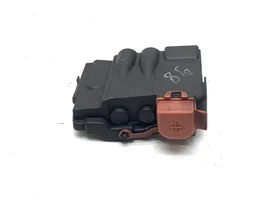 BMW 5 G30 G31 Fuse box cover 9340277