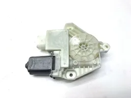 BMW 5 G30 G31 Varikliukas priekinio langų pakėlėjo 7455081