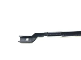 Toyota Prius (XW50) Front wiper blade arm 