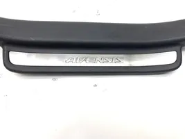 Toyota Avensis T250 Copertura del rivestimento del sottoporta posteriore 6791805040