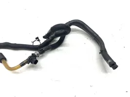 Audi A4 S4 B8 8K Tuyau d'alimentation conduite de carburant 8K0201404F