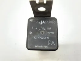 Jaguar XK8 - XKR Coolant fan relay LJA6702AA