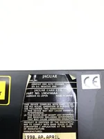 Jaguar XK8 - XKR CD/DVD changer LNC4160AA