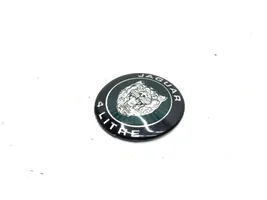 Jaguar XK8 - XKR Manufacturers badge/model letters HJE5900AA