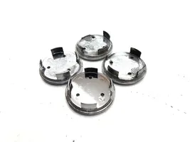 Jaguar XK8 - XKR R12 wheel hub/cap/trim 