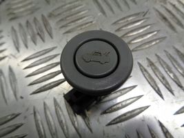 Chevrolet Lacetti Przełącznik / Przycisk otwierania klapy tylnej / bagażnika 