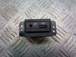 KIA Rio Câble adaptateur AUX 96120-1G200X5