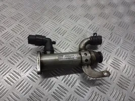 Citroen C5 EGR-venttiilin/lauhduttimen kiinnike 9645689780