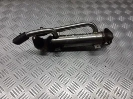 Volkswagen PASSAT B5.5 Supporto della valvola di raffreddamento EGR 038131521BB