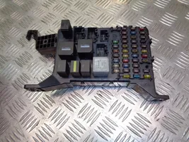 Ford Mondeo Mk III Fuse box cover 4S7T-14A073-AA