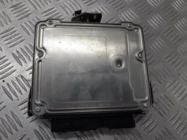 Toyota Corolla E120 E130 Komputer / Sterownik ECU silnika 89661-02A90