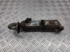 Toyota Corolla E120 E130 EGR-venttiilin/lauhduttimen kiinnike 25601-33020