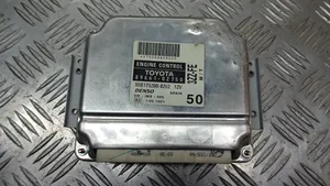 Toyota Corolla E120 E130 Unité de commande, module ECU de moteur 89661-02750