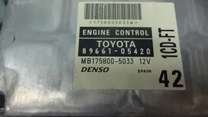Toyota Avensis T220 Moottorin ohjainlaite/moduuli (käytetyt) 89661-05420