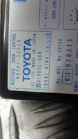 Toyota Yaris Verso Moduł / Sterownik drzwi bocznych / przesuwnych 