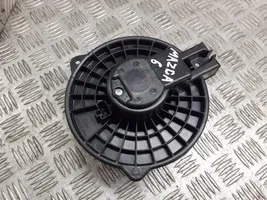 Mazda 6 Moteur de ventilateur porte avant 872700-0361