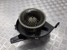 Volkswagen Polo IV 9N3 Moteur de ventilateur porte avant 6Q1819015C