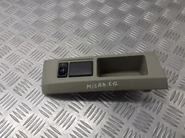 Nissan Micra Silniczek regulacji świateł 68485-AX700