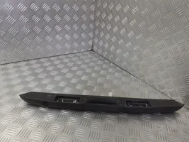 Fiat Panda II Spoiler tylnej szyby klapy bagażnika 